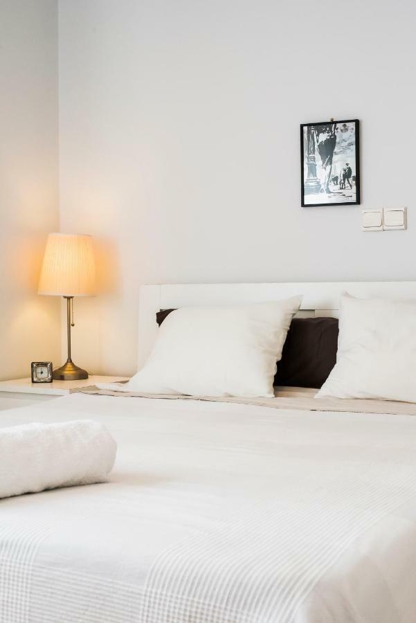 Flisvos Seafront-Marina Apartment Афины Экстерьер фото
