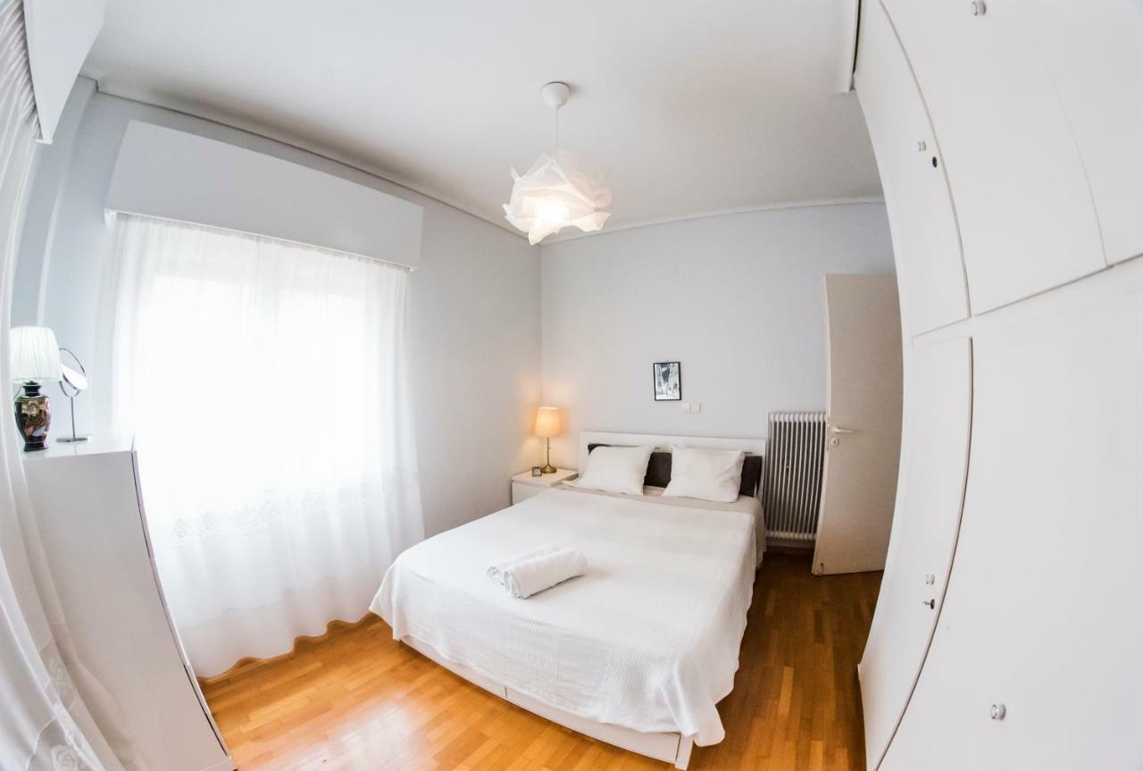 Flisvos Seafront-Marina Apartment Афины Экстерьер фото